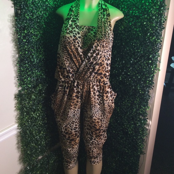 Women’s jumpsuit - Picture 1 of 3